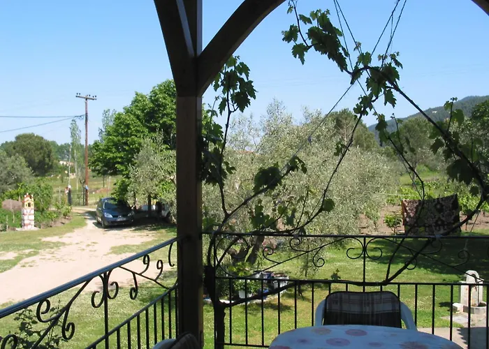 Hébergement de vacances House In With Big Garden For 5 Persons. *