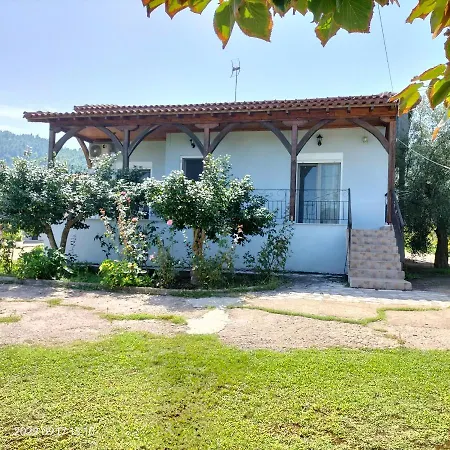 House In With Big Garden For 5 Persons.