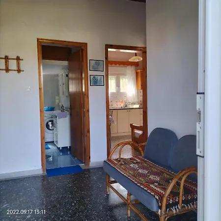 House In With Big Garden For 5 Persons. Holiday home *